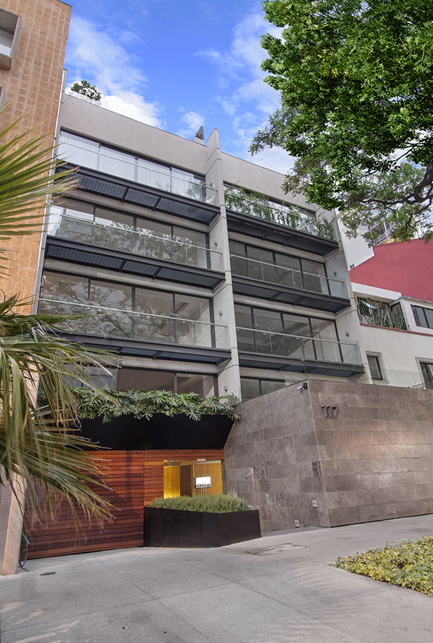 Flat. La Martine 117