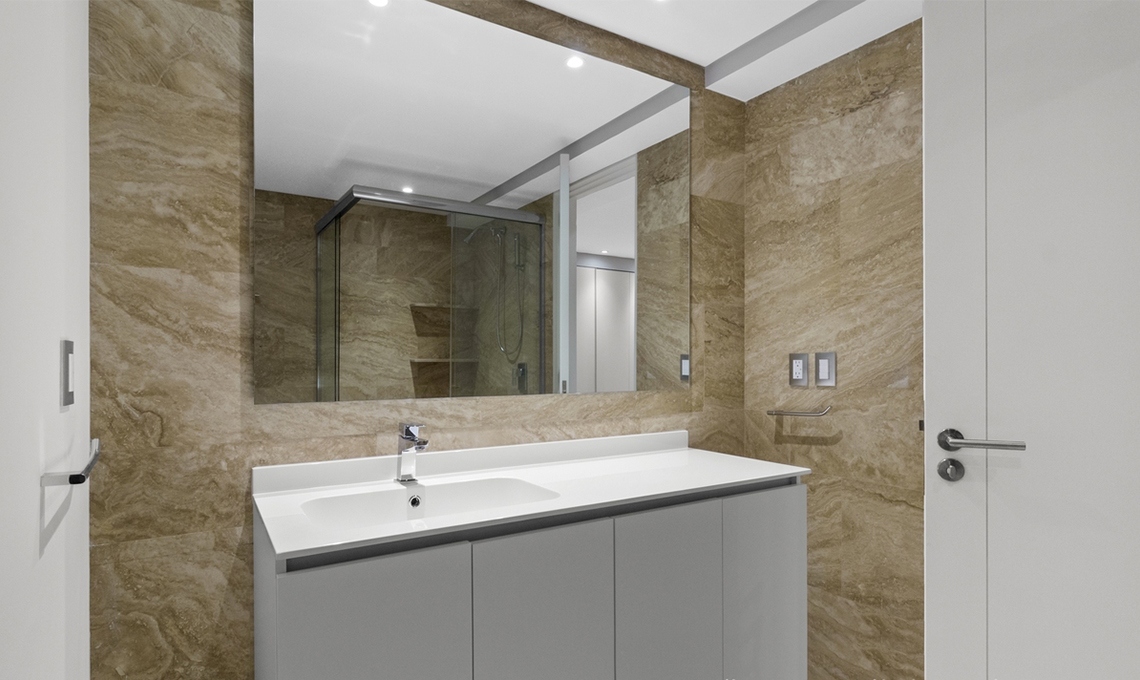 Flat. La Martine 1171